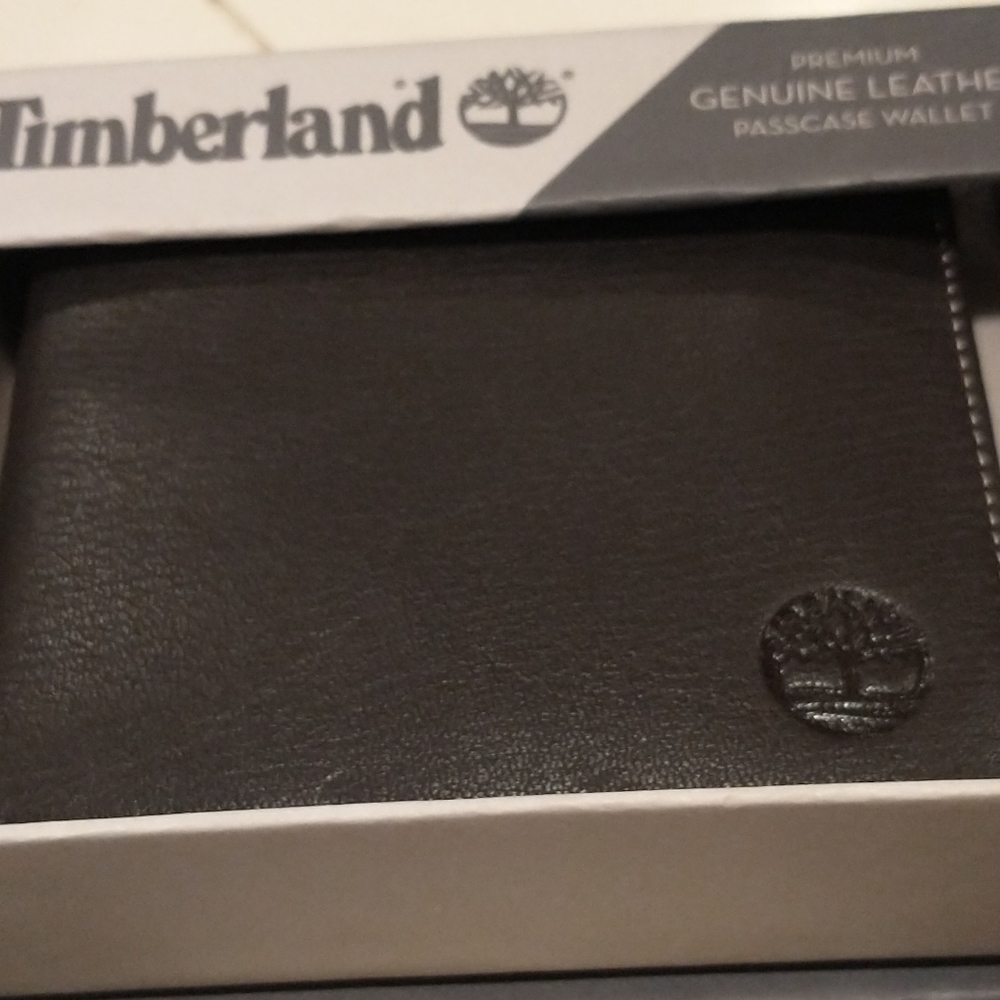 NWT timberland passcase wallet